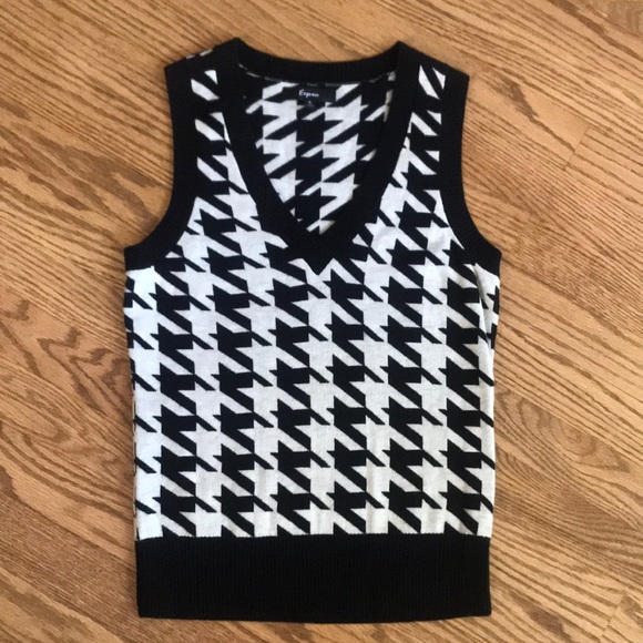 Express Sweaters - Express sweater vest